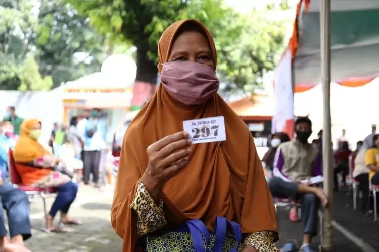 Akhirnya Ada 4 Bansos yang Mulai Cair Hari Ini, KPM Siap-siap Terima via KKS dan PT Pos Indonesia