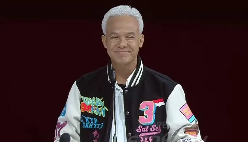 Usai mendengar dan menerima putusan MK tersebut, Ganjar Pranowo capres nomor urut 3 pemilu 2024 memberikan tanggapan.