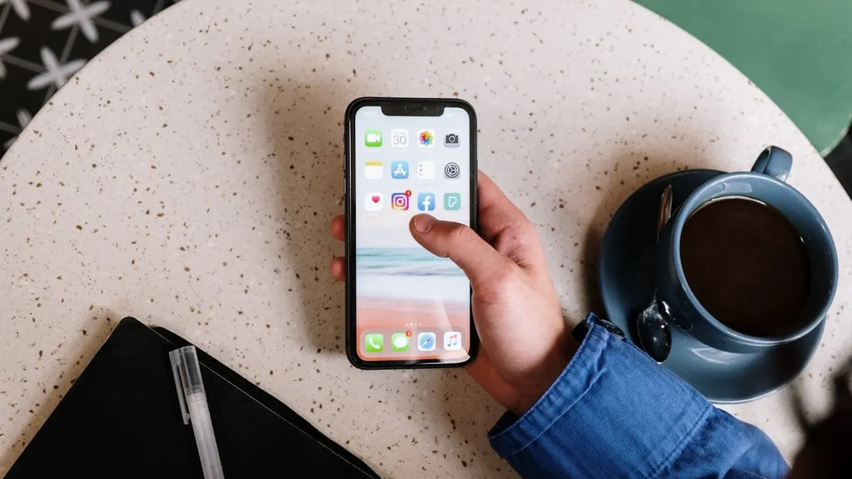 Tips iPhone: Cara Scroll Tanpa Harus Menyentuh Layar iPhone, Cukup dengan Suara Saja