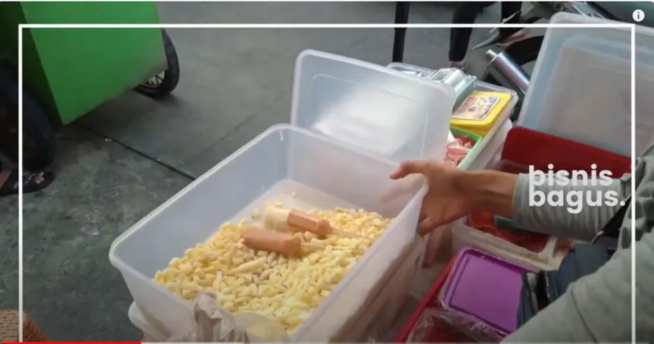 Ada 7 ide usaha jajanan rumahan yang viral, salah satunya hottang atau hotdog kentang.