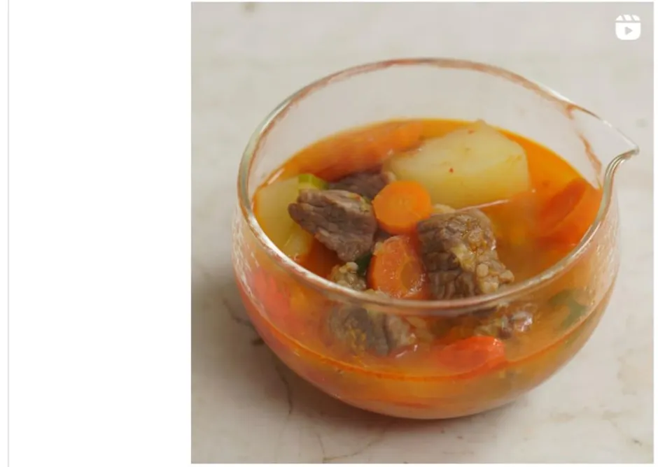 Resep sop sapi pedas ala Chef Devy Anastasia.