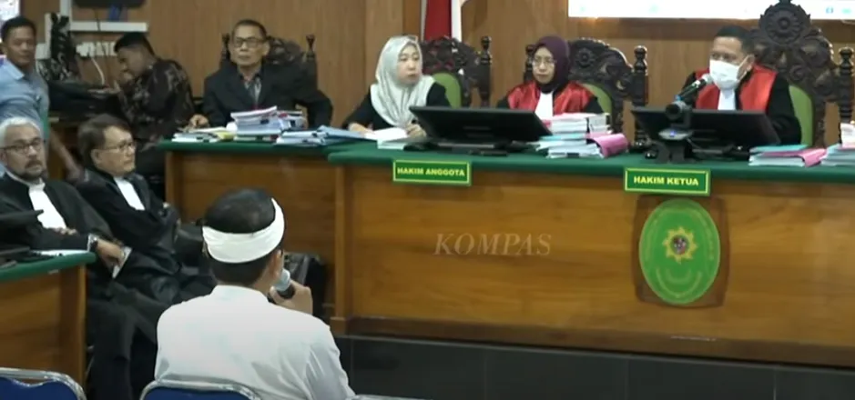 Dedi Mulyadi menyebutkan bahwa dirinya sempat bertemu dengan pengacara Saka Tatal dan keluarga Sudirman.
