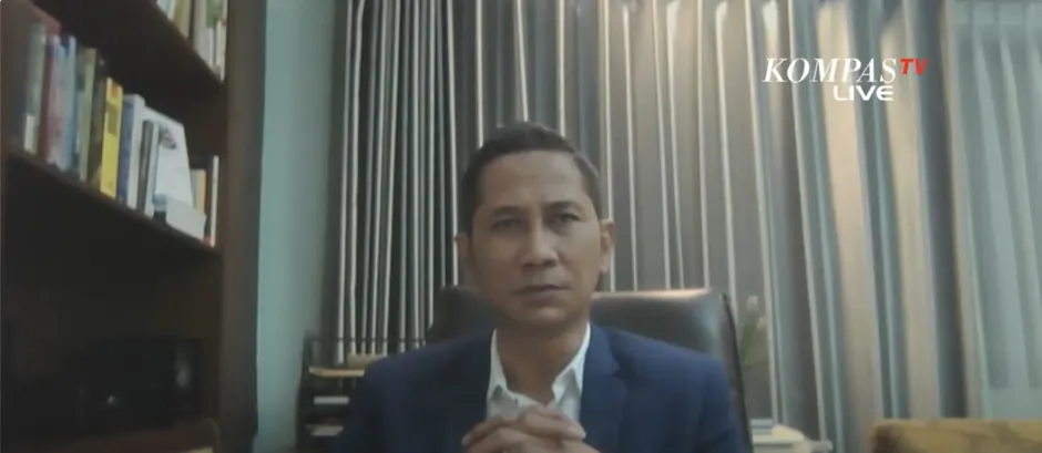 Juru bicara Komisi Yudisial, Mukti Fajar Nur Dewata, mengatakan kalau putusan bebas Ronald Tannur pro dan kontra serta menjadi perhatian publik.