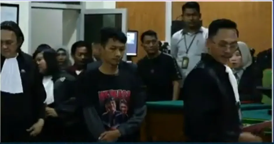 Saka Tatal mengungkapkan kalau ia heran dan mempertanyakan tentang orang tidak bersalah tetapi dihukum alam kasus pembunuhan 'Vina Cirebon'.