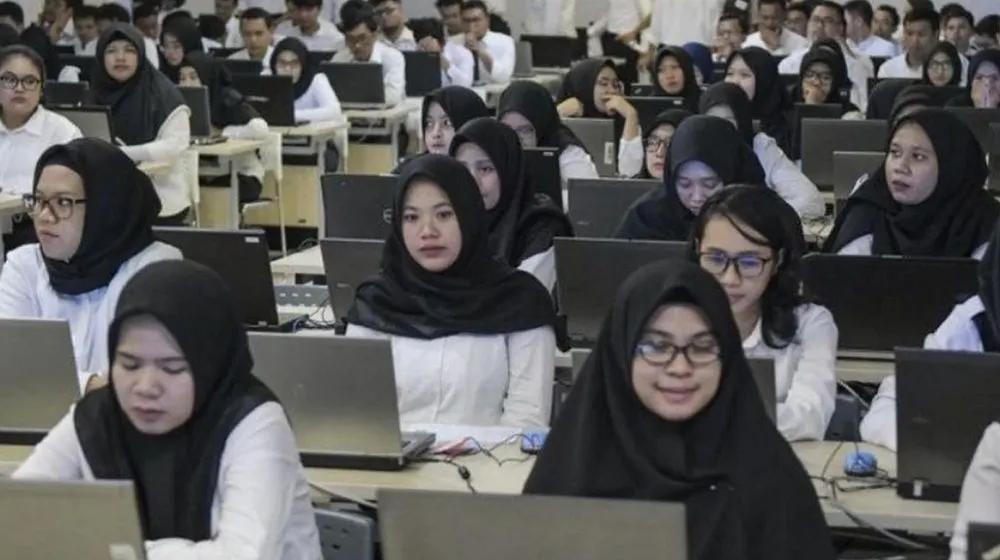 Masih ada 5 hari lagi pendaftaran seleksi Calon Pegawai Negeri Sipil atau biasa disingkat CPNS akan ditutup.