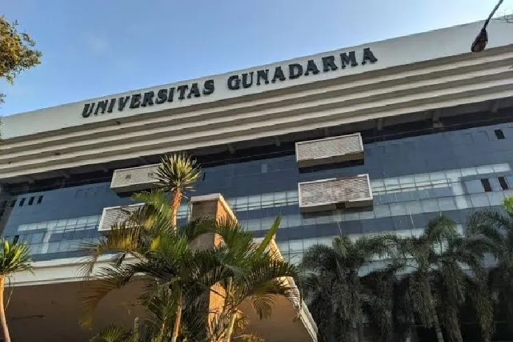 Jokowi menyampaikan bahwa Universitas Gunadarma nantinya akan menawarkan berbagai program doktoral internasional