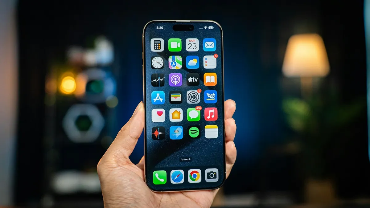 Illustrasi. Cara Ubah Font di iPhone iOS 18