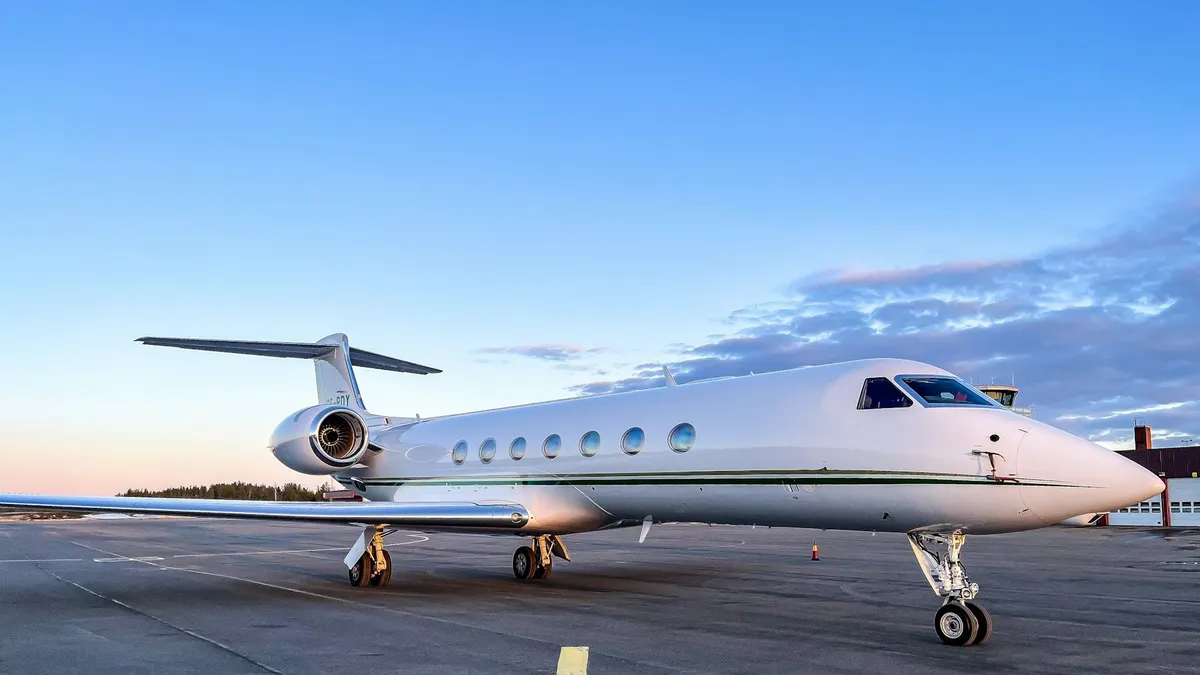 Illustrasi. Private Jet Gulfstream G650 yang diduga disewa pasangan Kaesang Pangarep dan Erina Gudono
