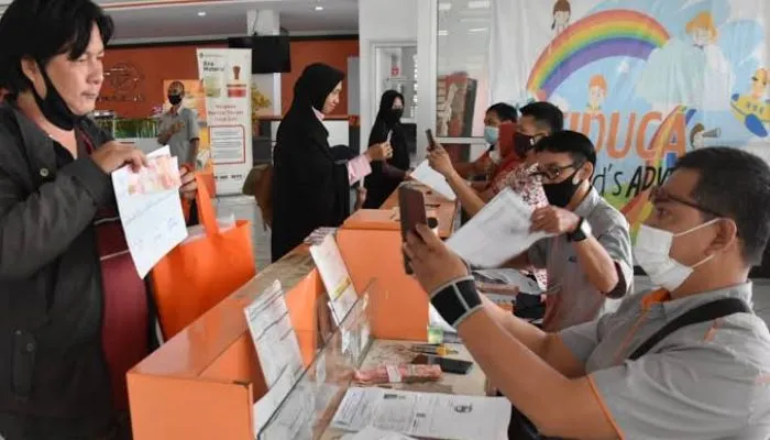 Para KPM yang bantuan sosial PKH maupun BPNT cair lewat PT Pos Indonesia saat ini tengah menantikan update terkini pencairan bantuannya.