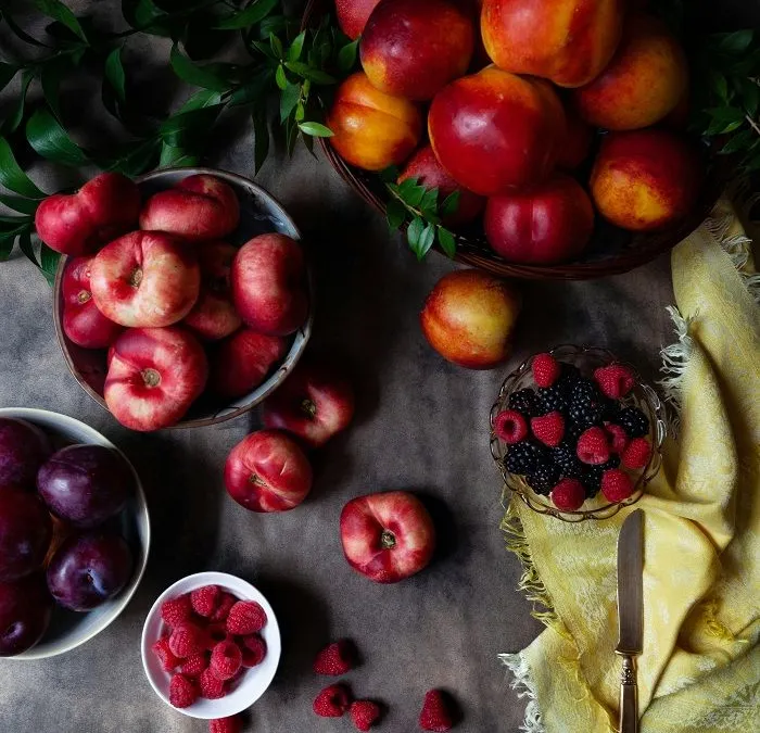 Ilustrasi buah plum