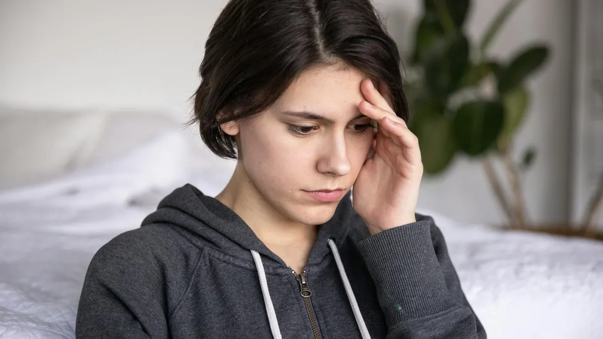 Menurut Psikolog, ini 3 trik ampuh untuk hentikan kebiasaan overthinking.