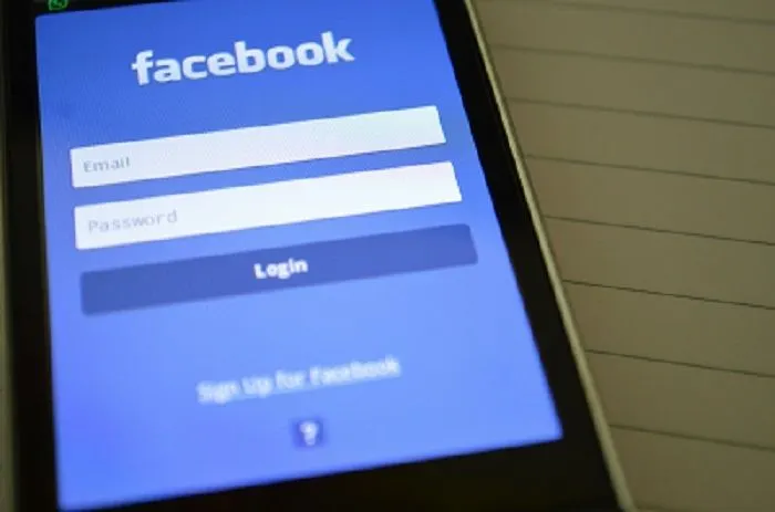 Media Sosial Facebook