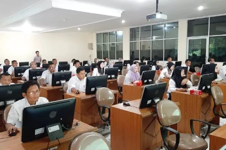 Ilustrasi aturan dan hal-hal yang perlu diperhatikan saat tes SKD CPNS 2024.