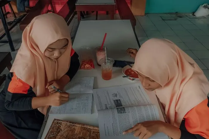 Ilustrasi Pelajar SMA