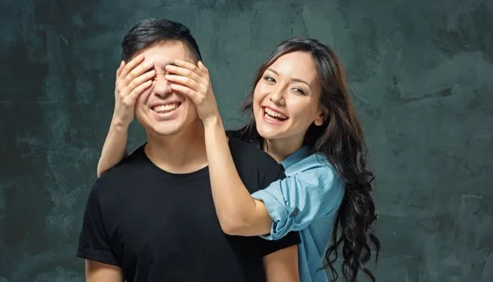 Ilustrasi sikap yang bisa membuat makin sayang.