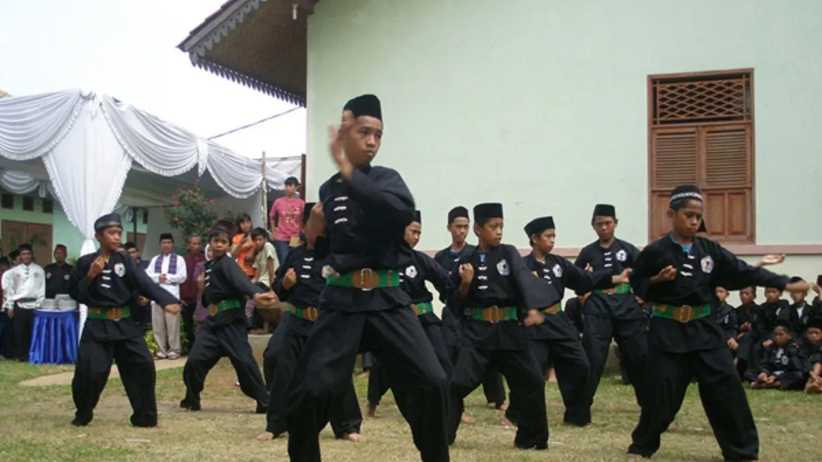 Desa Wisata Kampung Budaya Silat Beksi beralamat di Jalan Ciledug Raya No. 46 RT 006/RW 04, Kelurahan Petukangan Utara, Jakarta Selatan.