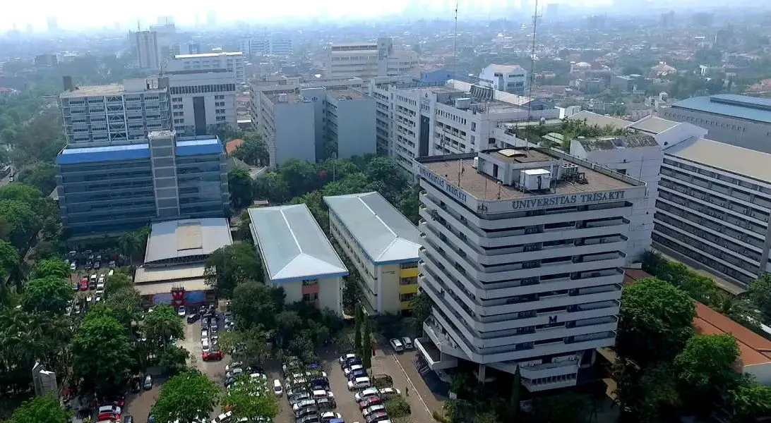 Dalam memilih universitas swasta khususnya di Jakarta, kamu memang perlu mempertimbangkan banyak hal salah satunya adalah akreditasi.