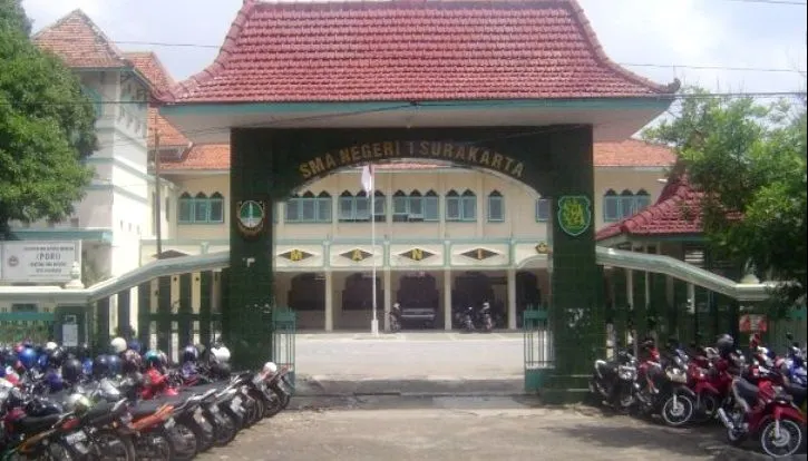 Hasil seleksi Penerimaan Peserta Didik Baru (PPDB) di beberapa kota sudah diumumkan, termasuk Kota Surakarta, Jawa Tengah.