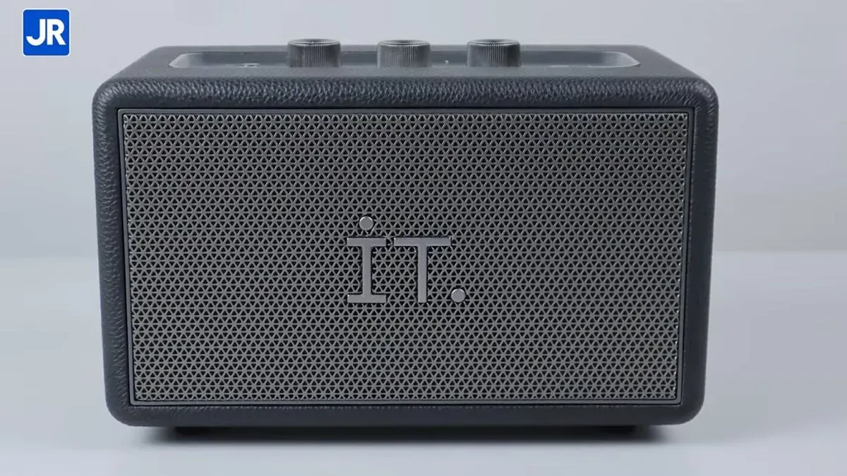 IT Monarch menjadi pilihan menarik bagi mereka yang ingin speaker portable berkualitas dengan harga kompetitif.