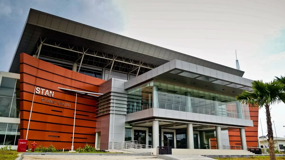 Gedung Sekolah Kedinasan PKN STAN