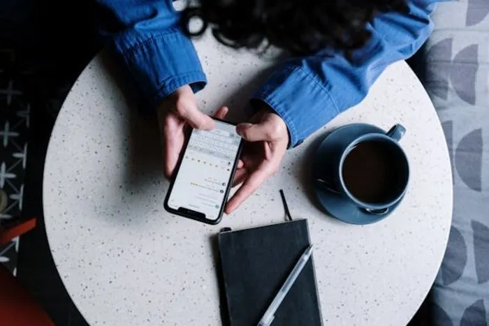 Siapa saja teman WhatsApp yang selalu kepo dengan melakukan screenshot (SS) baik status ataupun saat chat denganmu?