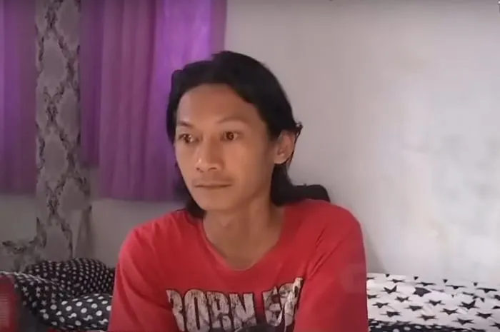 Saka Tatal juga mengungkapkan bahwa pada saat kejadian Vina dan Eki dibunuh, dirinya saat itu sedang ada di rumah.