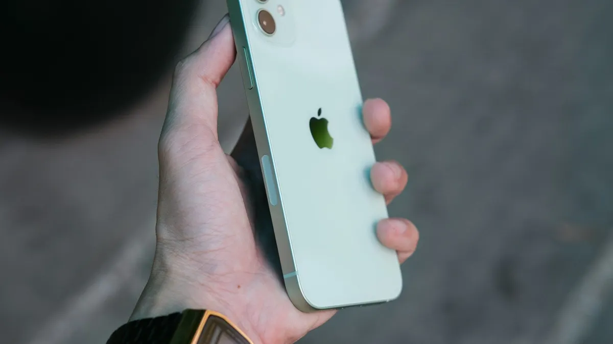 Illustrasi.10 Fitur Tersembunyi iPhone 12 yang Jarang Diketahui