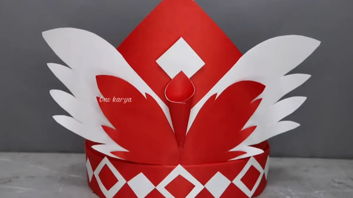 Jika mengikuti langkah-langkah sederhana ini, kamu bisa membuat topi karnaval merah putih yang unik dan penuh semangat kemerdekaan.