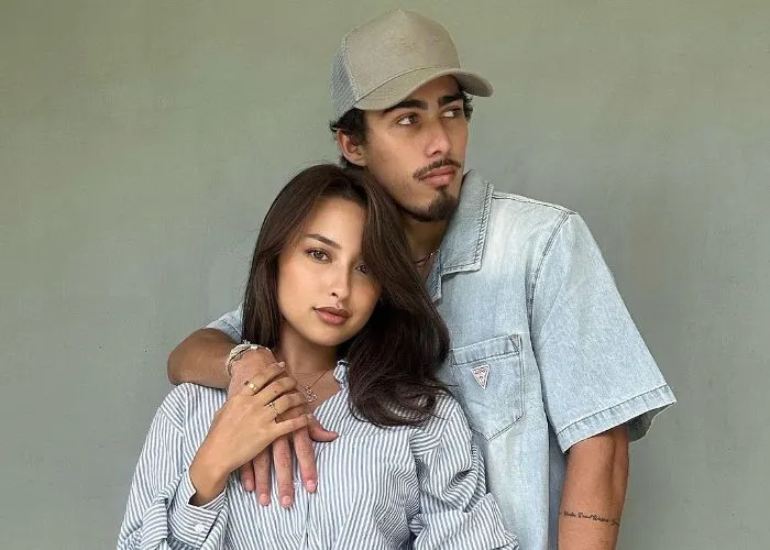 Jennifer Coppen dan Dali Wassink