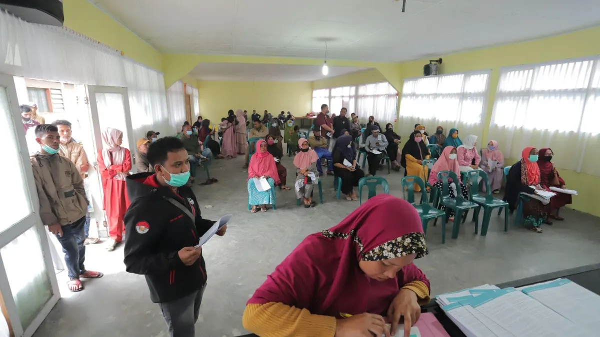 Ilustrasi update status bantuan PKH dan BPNT periode September-Oktober 2024.