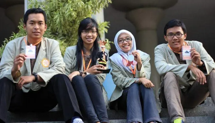 Daftar 10 jurusan kuliah yang memiliki prospek kerja menjanjikan