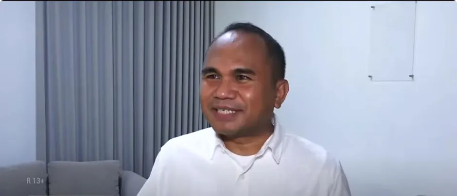 PKS (Partai Keadilan Sejahtera) telah memutuskan akan mengusung Sohibul Iman di Pilkada Jakarta mendatang.