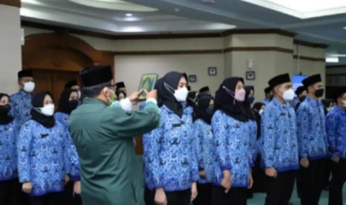 DKI Jakarta menjadi salah satu wilayah dengan penduduk terpadat, dengan demikian jumlah PNS juga paling banyak dibutuhkan.