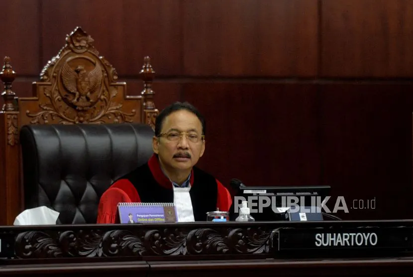 Hakim Suhartoyo terpilih menjadi Ketua Mahkamah Konstitusi (MK) menggantikan Anwar Usman.