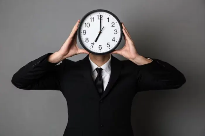 Ilustrasi on time.