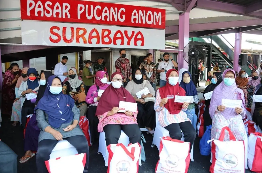 Illustrasi. PT Pos Bagikan 4 Surat Undangan Bagi KPM PKH BNPT! BLT Mitigasi Risiko Pangan Rp600.000 Cair?