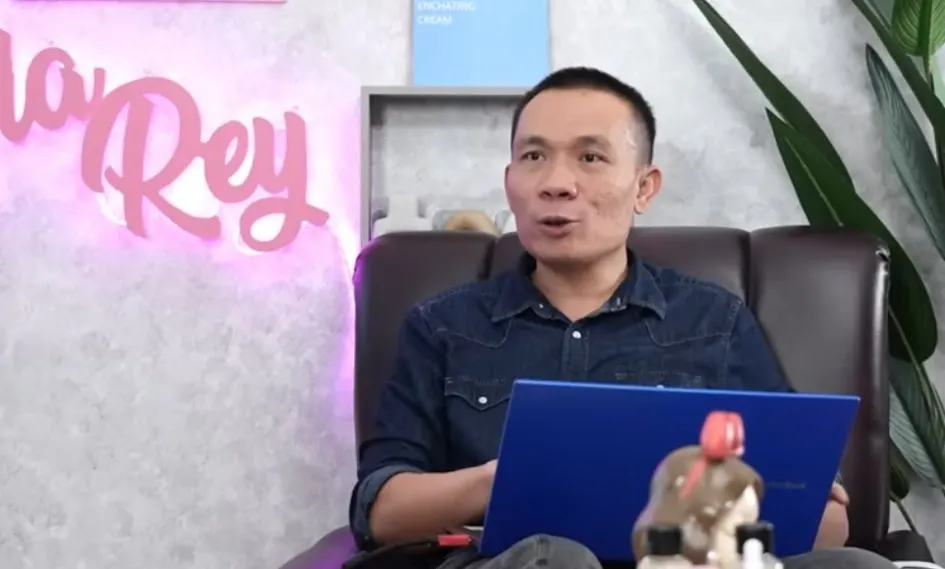 hli Digital Forensik Rismon Sianipar terus menguliti dugaan rekayasa video CCTV dalam kasus Jessica Kumala Wongso.