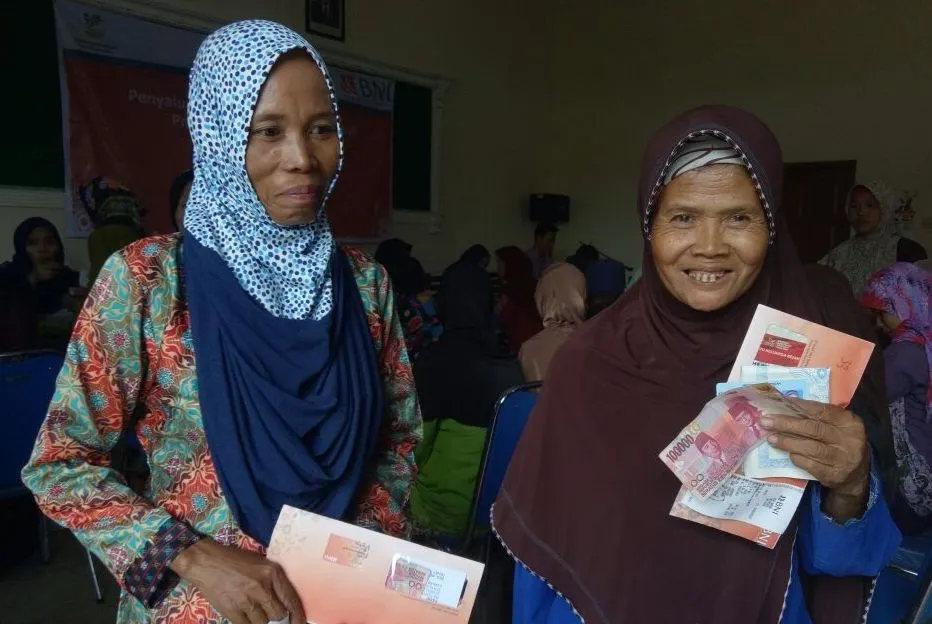 Di tengah naiknya harga pangan, penyaluran bansos BPNT dan BLT Mitigasi Risiko Pangan tentunya bisa membantu keluarga kurang mampu.