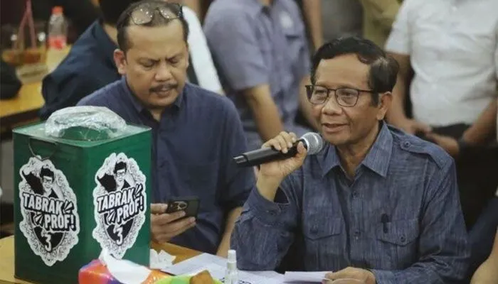Rapat Kabinet Presiden Jokowi Malah Bahas Program Makan Siang Gratis Prabowo-Gibran, Mahfud MD: Antisipasi Kalau&hellip;