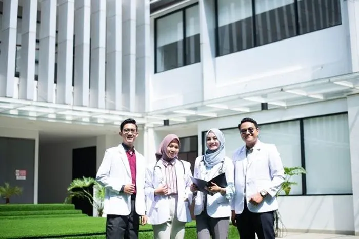 4 PTN dengan Daya Tampung 2024 dan Keketatan Jurusan Kedokteran Terendah, Ada yang Cuma Terima 20 Mahasiswa Baru, Kampus Mana Saja?