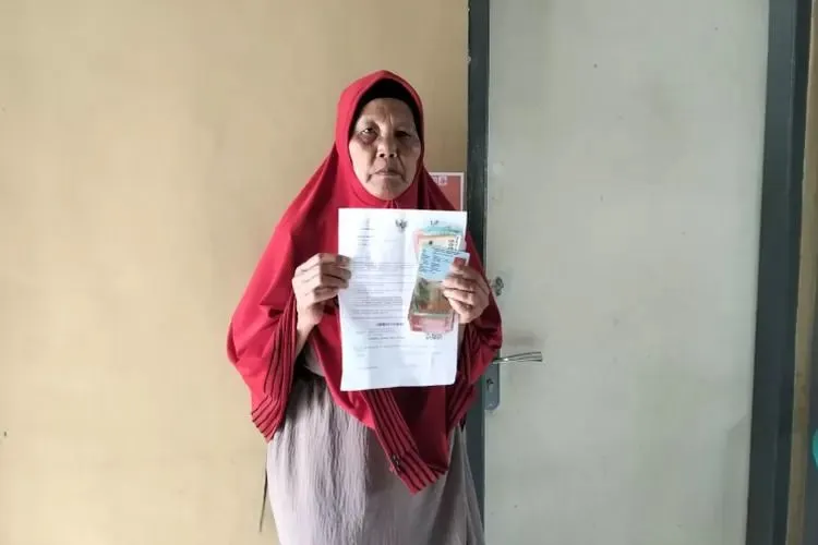 Bansos BPNT dan PKH tahap 1 tahun 2024 cair melalui dua cara, yaitu lewat PT Pos Indonesia atau lewat KKS (Kartu Keluarga Sejahtera).