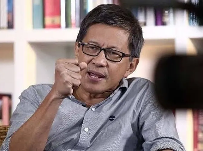 Pengamat politik kondang, Rocky Gerung, berharap partai-partai pengusung yang kalah dari paslon Prabowo dan Gibran bisa menjadi oposisi.