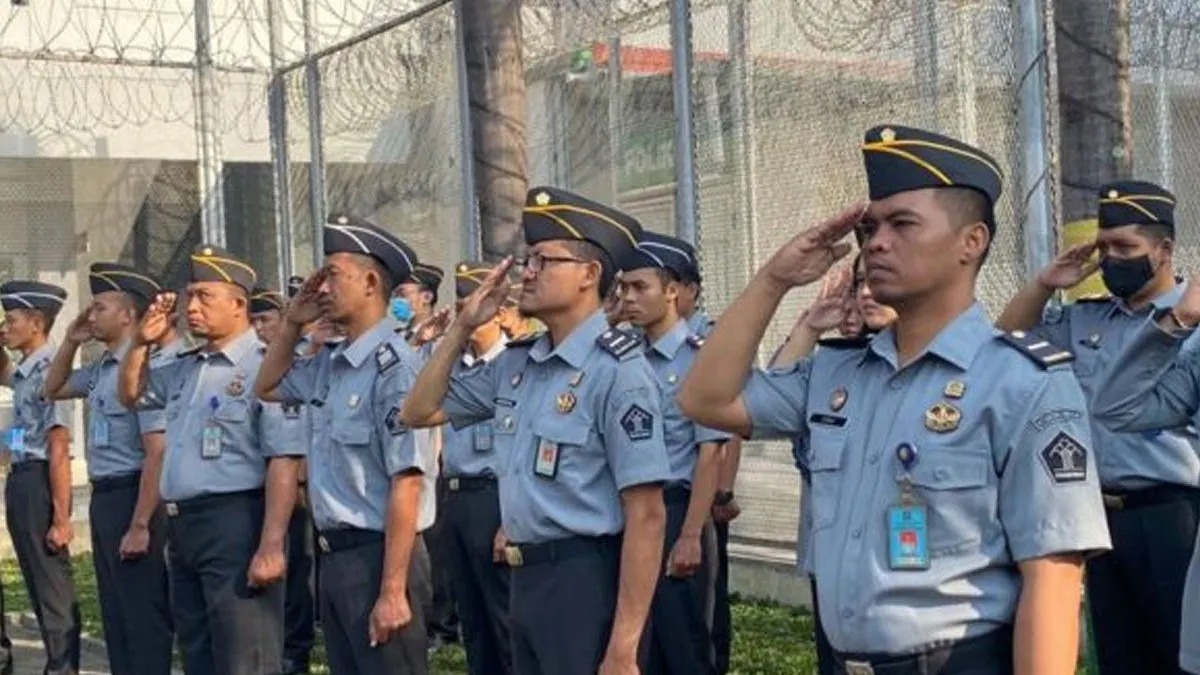 Formasi Penjaga Tahanan Kemenkumham menjadi salah satu formasi yang menjadi favorit setiap seleksi CPNS dilaksanakan.