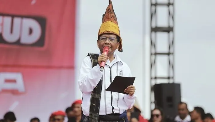 Mahfud MD resmi mundur dari jabatannya di Kabinet Indonesia Maju yaitu Menteri Koordinator Bidang Politik, Hukum, dan Keamanan (Menko Polhukam).