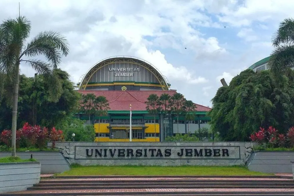 Universitas Jember (UNEJ).