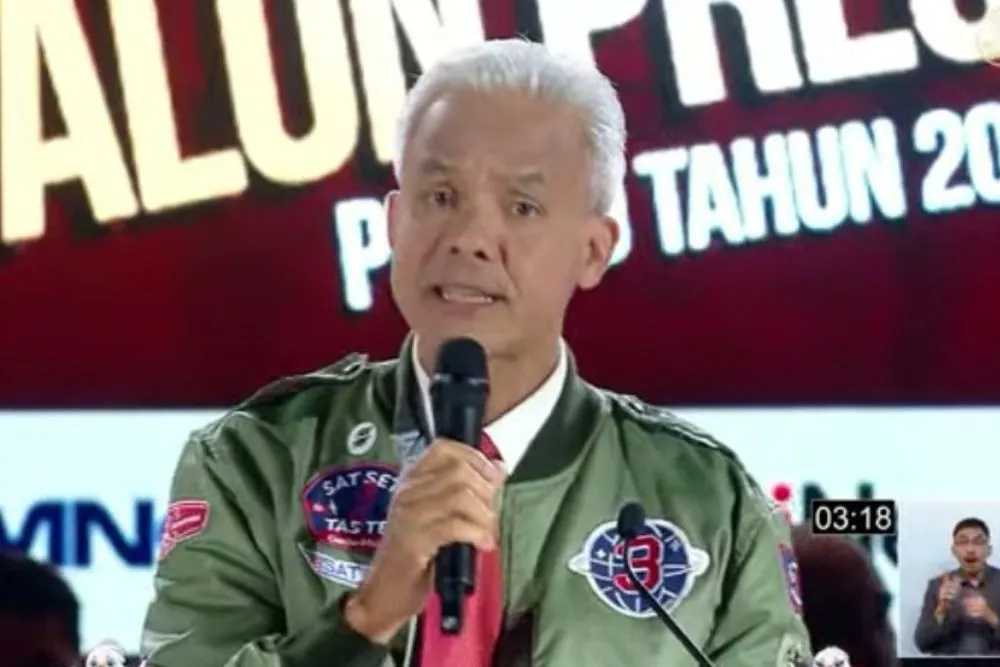 Kostum Ganjar Pranowo dan Mahfud MD pada Debat Capres Ketiga Jadi Sorotan, Ternyata Punya Arti Ini