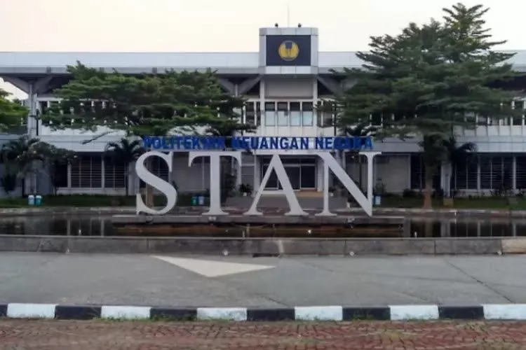 Politeknik Keuangan Negara STAN.