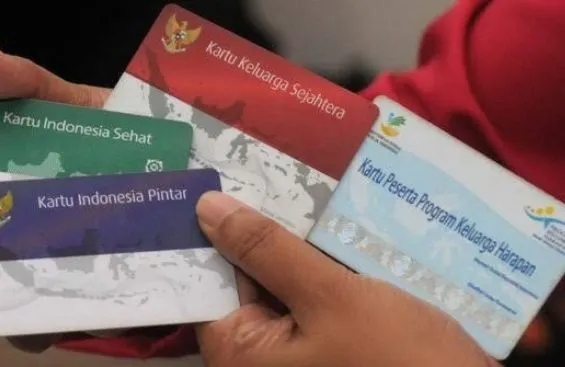 Bantuan sosial atau bansos.