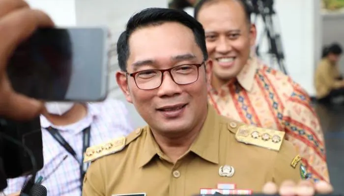 Ridwan Kamil dalam komentarnya membeberkan tiga manfaat jalan tol yang termasuk dapat dinikmati oleh tukang becak.