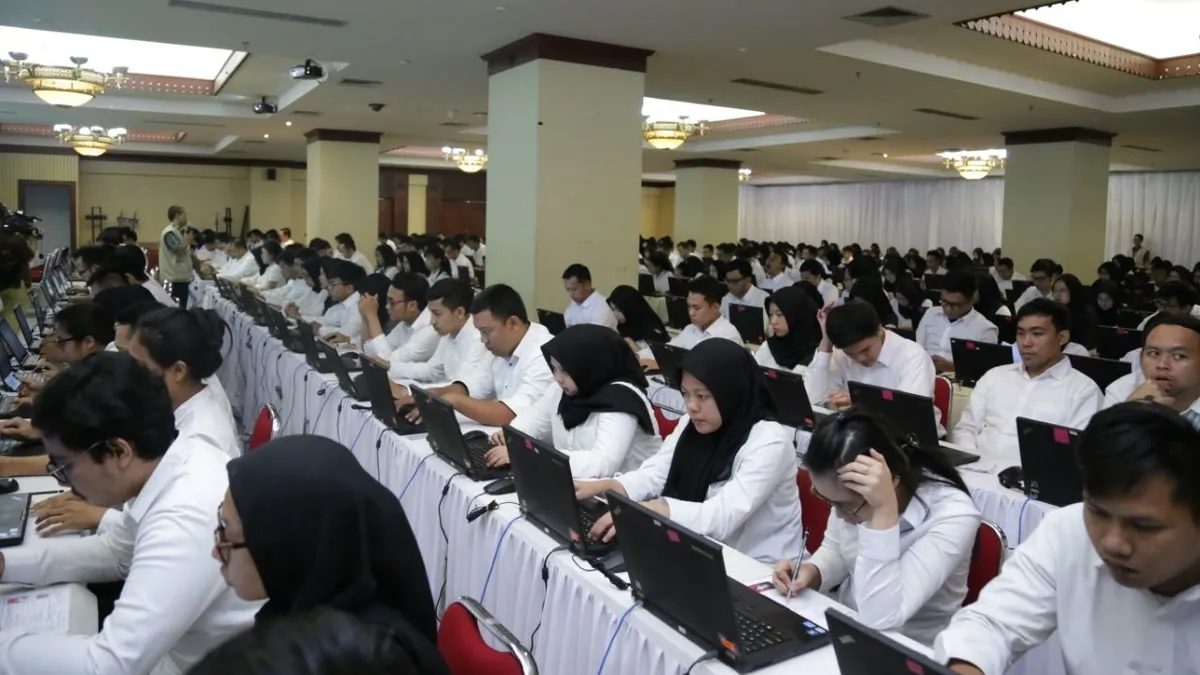 MenPANRB menyampaikan ada peluang untuk para fresh graduate mengikuti seleksi Calon Pegawai Negeri Sipil (CPNS) 2024.